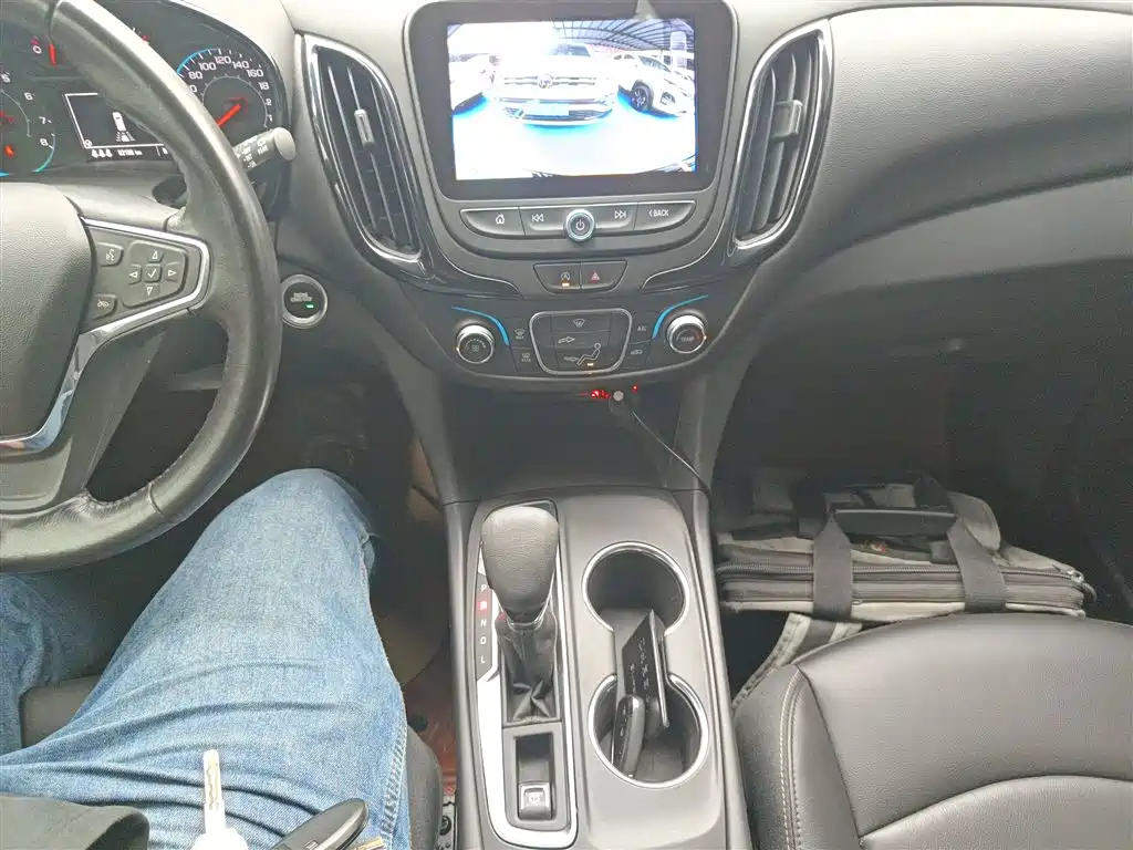Chevrolet Equinox 2022 535T Chi Jie Edition 2023 - thumbnail 14