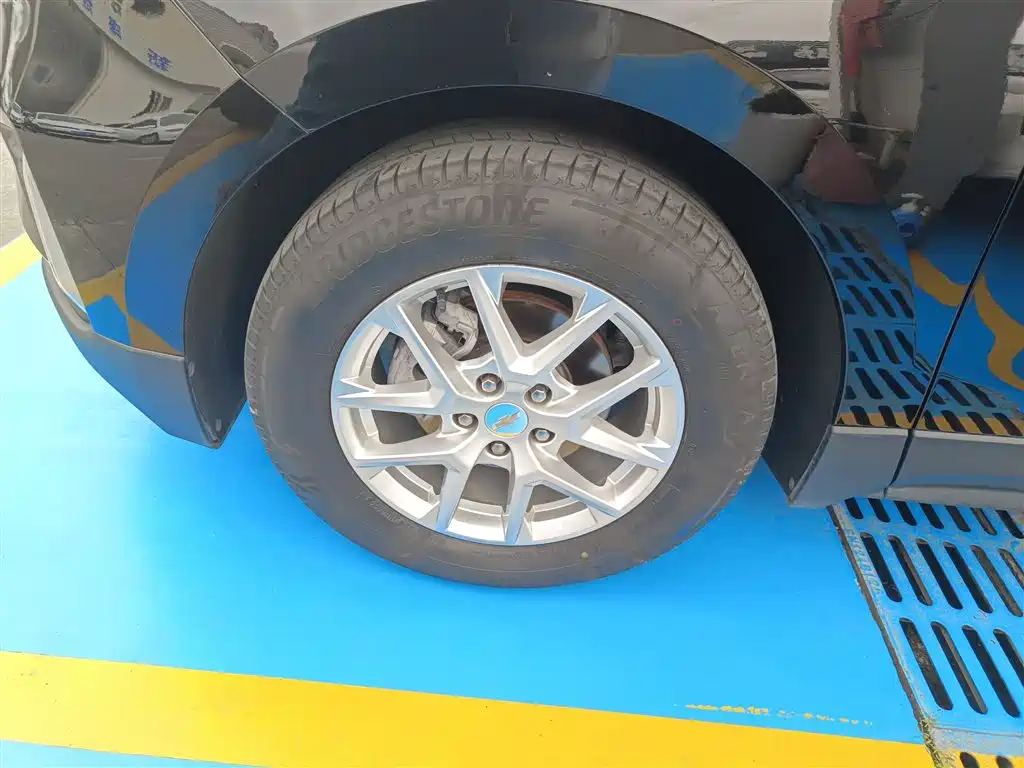 Chevrolet Equinox 2022 535T Chi Jie Edition 2023 - thumbnail 23