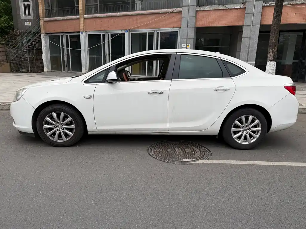 Buick Buick Excelle GT 2013 1.6L Automatic Fashion Edition 2013 - thumbnail 4