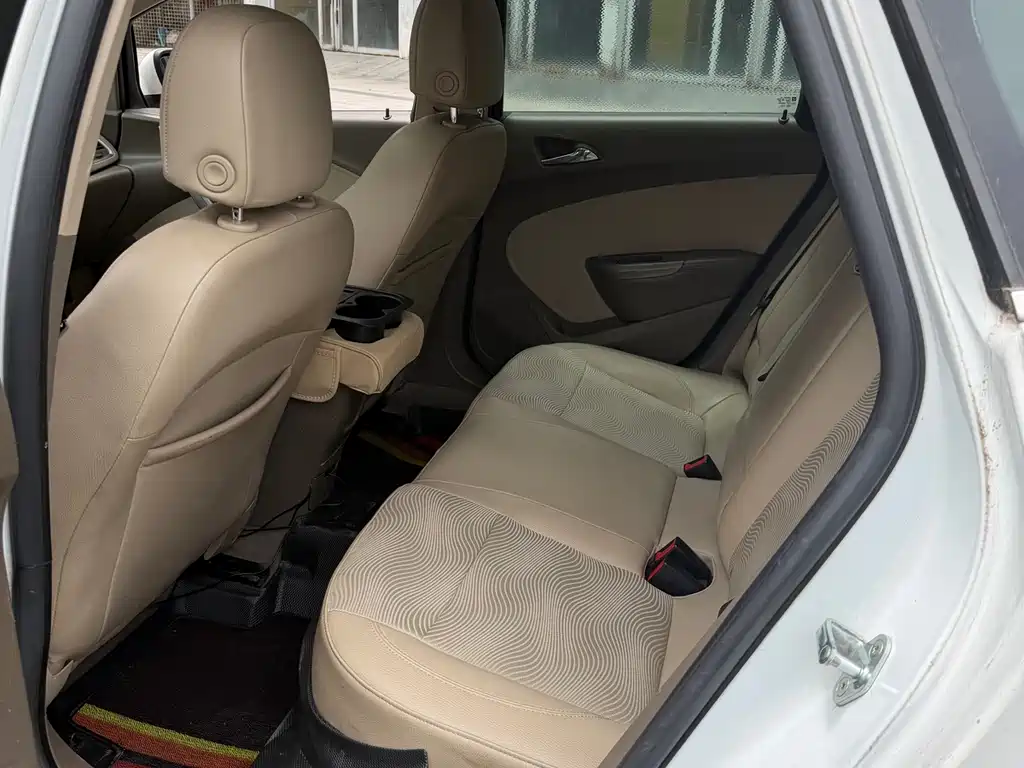Buick Buick Excelle GT 2013 1.6L Automatic Fashion Edition 2013 - thumbnail 12