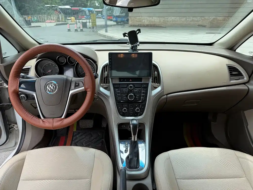 Buick Buick Excelle GT 2013 1.6L Automatic Fashion Edition 2013 - thumbnail 13