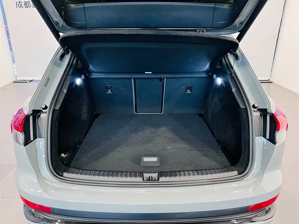 Audi Audi Q4 e-tron 2024 50 e-tron quattro 2024 - thumbnail 6