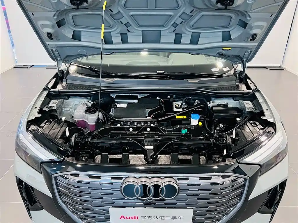 Audi Audi Q4 e-tron 2024 50 e-tron quattro 2024 - thumbnail 9
