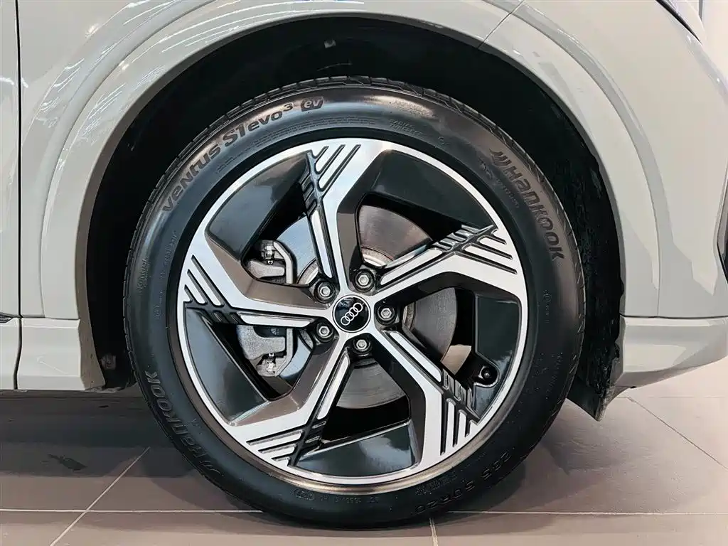 Audi Audi Q4 e-tron 2024 50 e-tron quattro 2024 - thumbnail 13