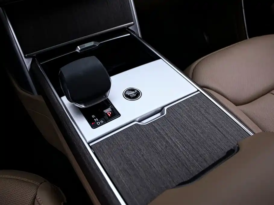 Land Rover Range Rover 2025 3.0 L6 400PS Autobiography LWB 2025 - thumbnail 9