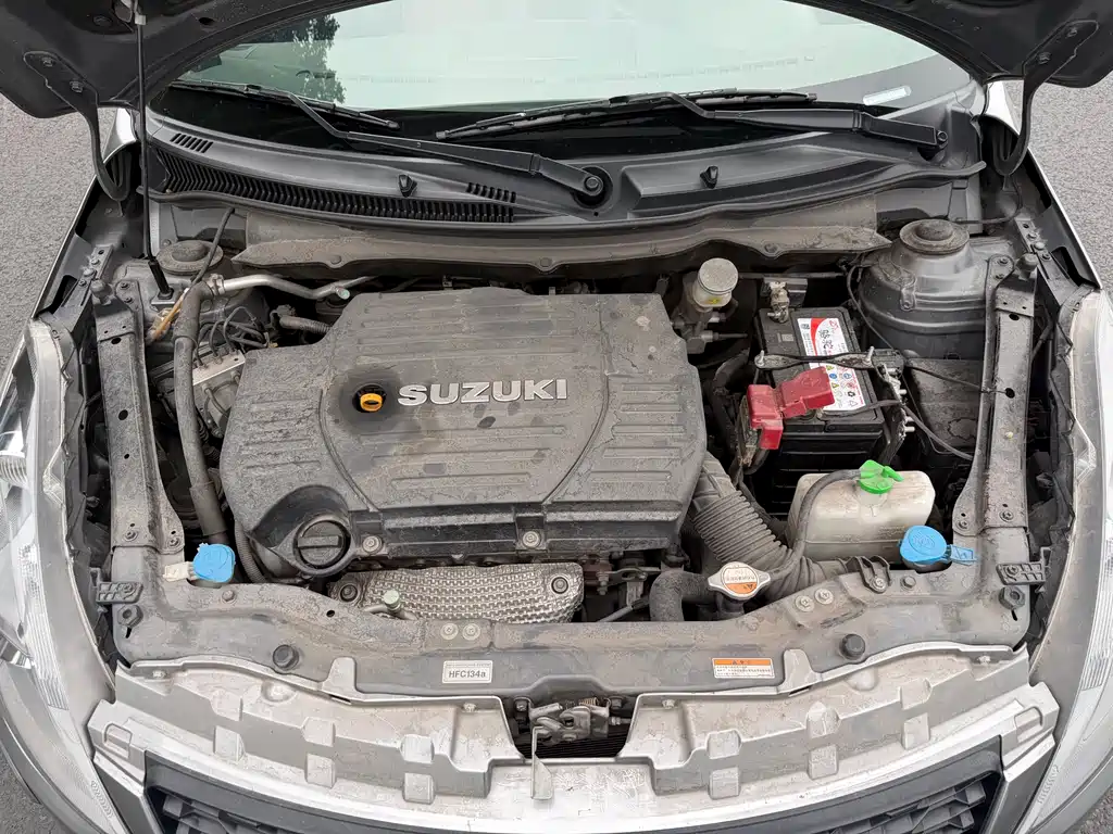 Suzuki Suzuki Swift 2014 1.6L CVT 2WD Luxury Edition 2016 - thumbnail 10