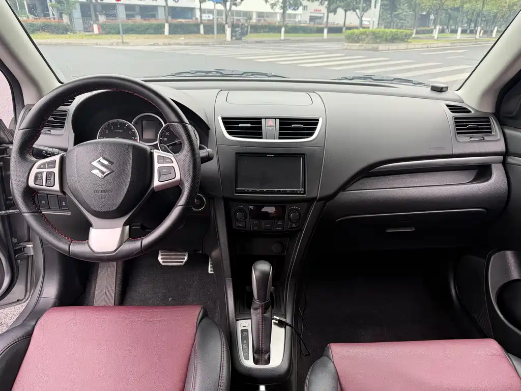 Suzuki Suzuki Swift 2014 1.6L CVT 2WD Luxury Edition 2016 - thumbnail 12