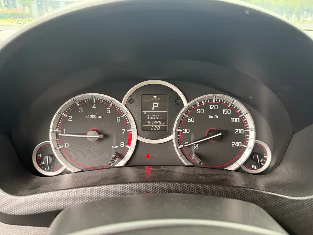 Suzuki Suzuki Swift 2014 1.6L CVT 2WD Luxury Edition 2016 - thumbnail 14