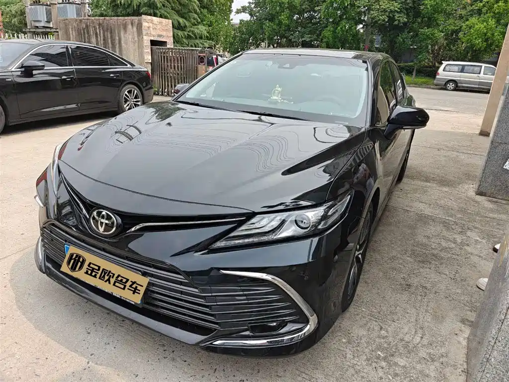 Toyota Camry 2.5G Luxury Edition 2022 - thumbnail 2