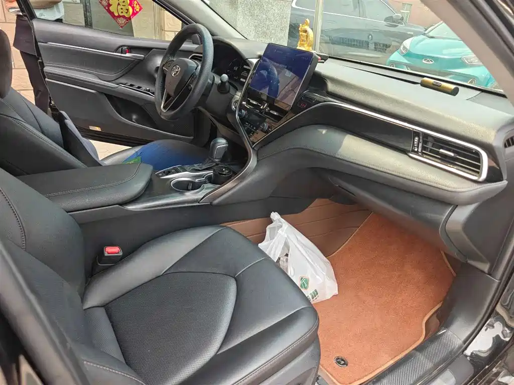 Toyota Camry 2.5G Luxury Edition 2022 - thumbnail 8