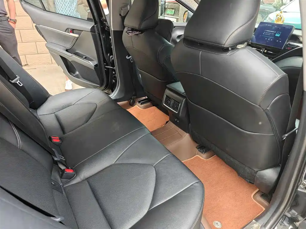 Toyota Camry 2.5G Luxury Edition 2022 - thumbnail 9