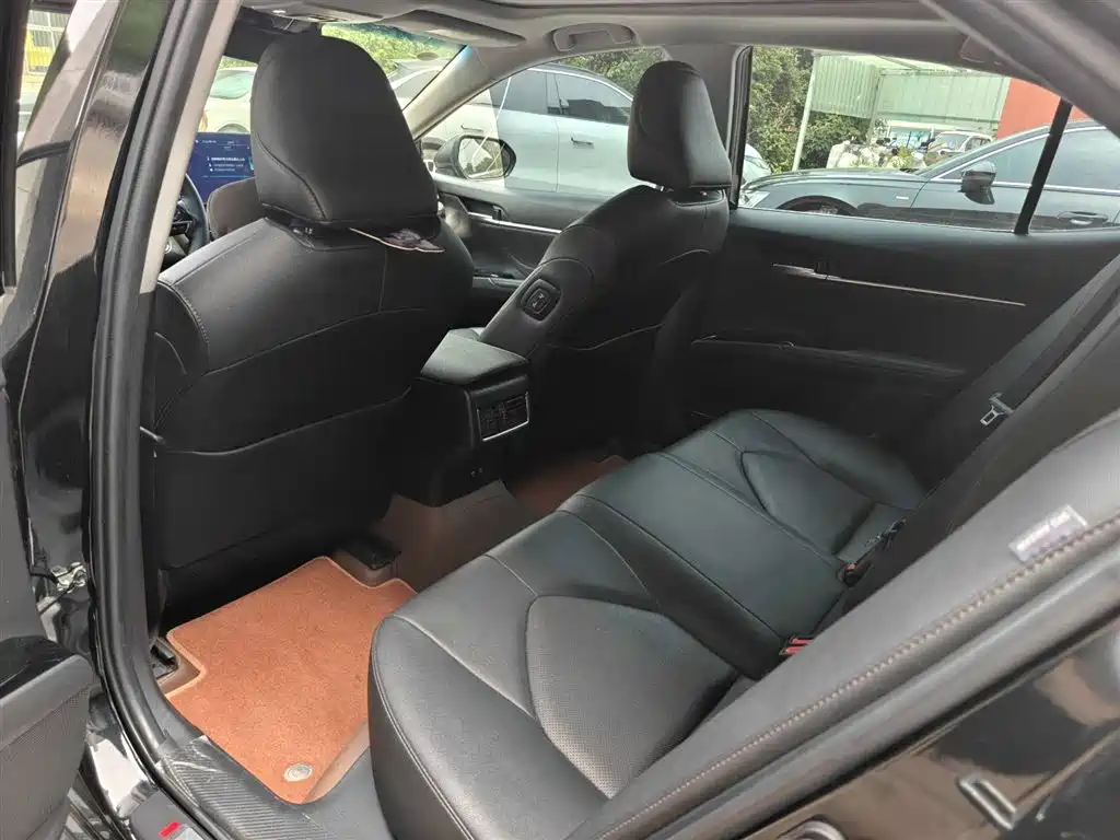 Toyota Camry 2.5G Luxury Edition 2022 - thumbnail 11