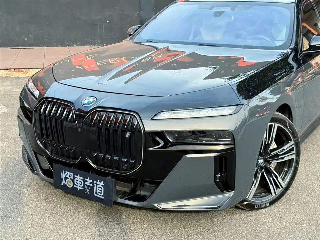BMW BMW i7 2023 xDrive60L M Sport Package 2024 - thumbnail 29
