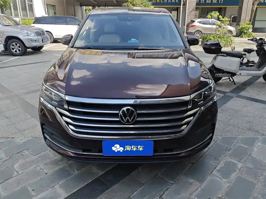 Volkswagen Viloran 2022 380TSI 2022 - thumbnail 2