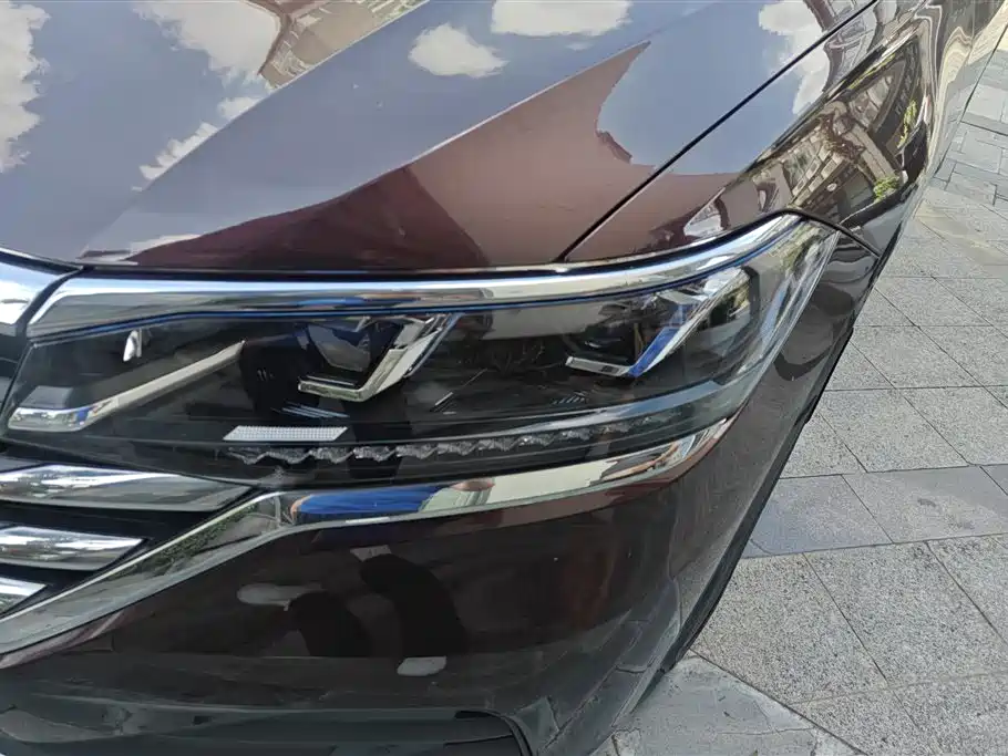 Volkswagen Viloran 2022 380TSI 2022 - thumbnail 5