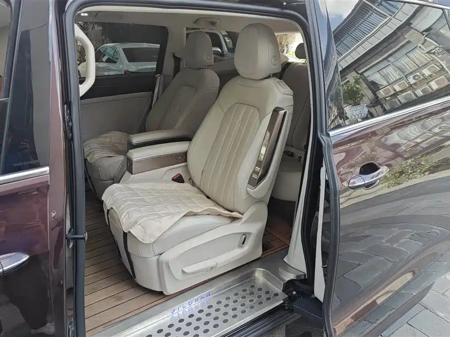 Volkswagen Viloran 2022 380TSI 2022 - thumbnail 11