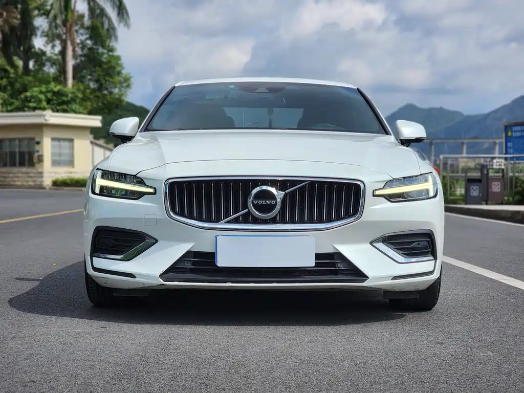 Volvo Volvo S60 T4 2021 - thumbnail 2