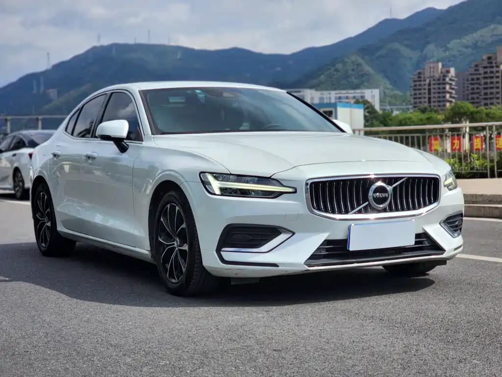Volvo Volvo S60 T4 2021 - thumbnail 3