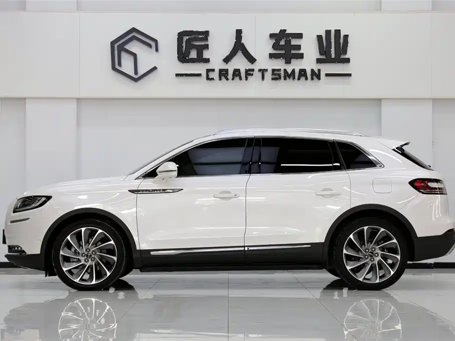 Lincoln Lincoln Nautilus 2021 2.7T AWD Reserve 2022 - thumbnail 4