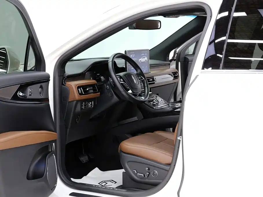 Lincoln Lincoln Nautilus 2021 2.7T AWD Reserve 2022 - thumbnail 5