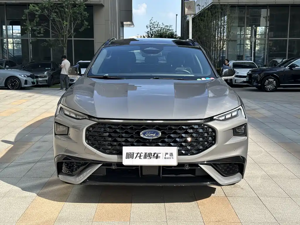 Ford EVOS EcoBoost 245 ST-Line 2022 - thumbnail 3