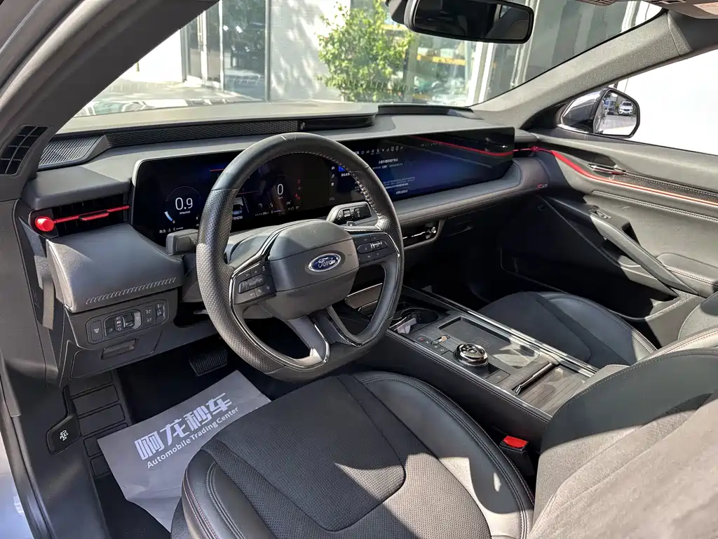 Ford EVOS EcoBoost 245 ST-Line 2022 - thumbnail 8