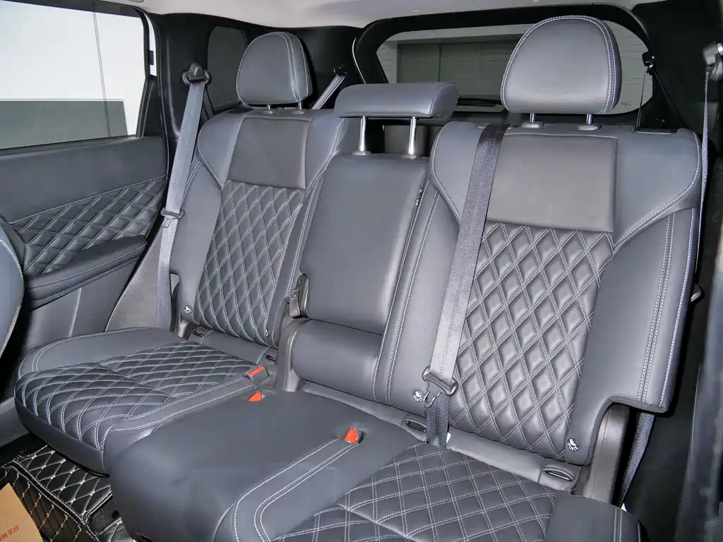 Mitsubishi Mitsubishi Outlander 2023 1.5T CVT AWD Zunya Edition 7-seat 2023 - thumbnail 8