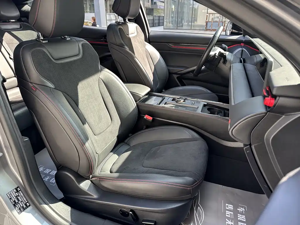 Ford EVOS EcoBoost 245 ST-Line 2022 - thumbnail 9