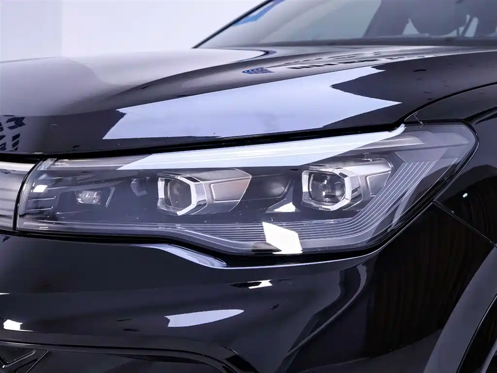 Volkswagen Tiguan L 2024 PRO 330TSI FWD R-Line 2024 - thumbnail 4