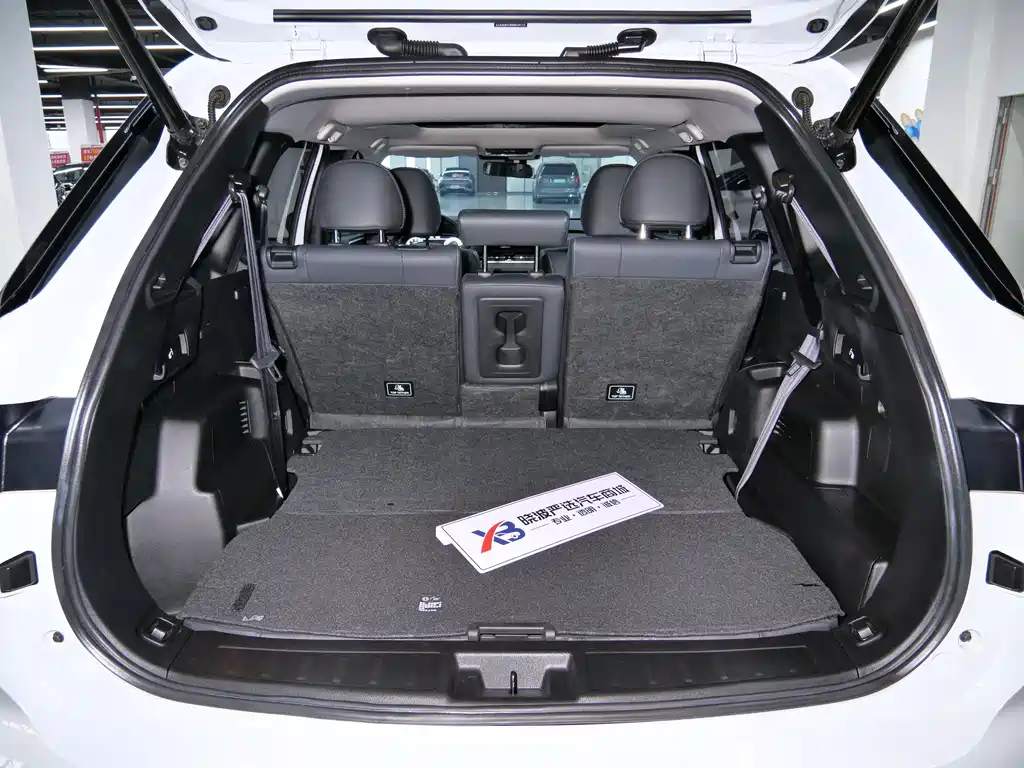 Mitsubishi Mitsubishi Outlander 2023 1.5T CVT AWD Zunya Edition 7-seat 2023 - thumbnail 18