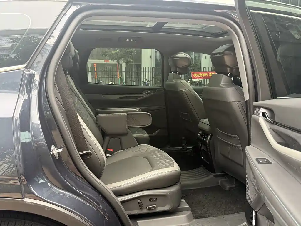 Ford Ford Edge L 2023 2.0T EcoBoost HEV FWD 7-Seater Luxury Edition 2024 - thumbnail 18
