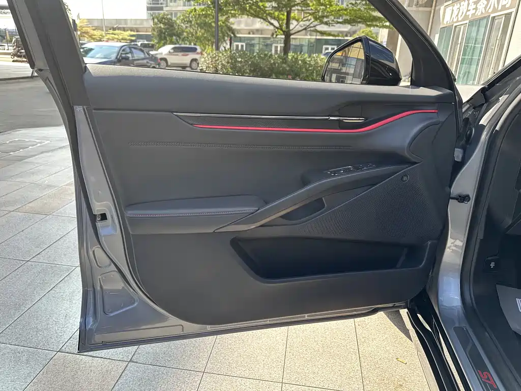 Ford EVOS EcoBoost 245 ST-Line 2022 - thumbnail 20