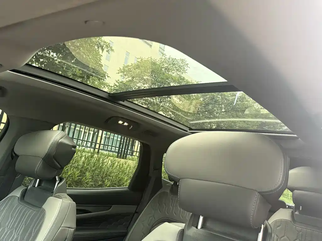 Ford Ford Edge L 2023 2.0T EcoBoost HEV FWD 7-Seater Luxury Edition 2024 - thumbnail 19