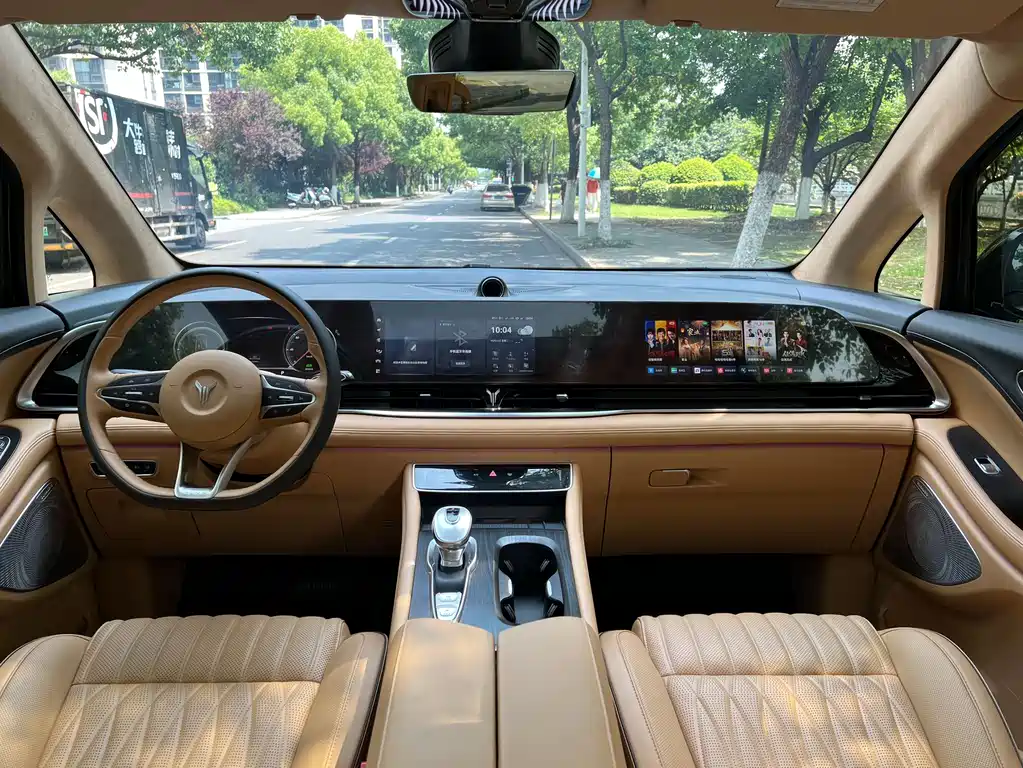Voyah Voyah Dreamer 2024 PHEV Ultra Long Range Flagship Edition 2024 - thumbnail 4