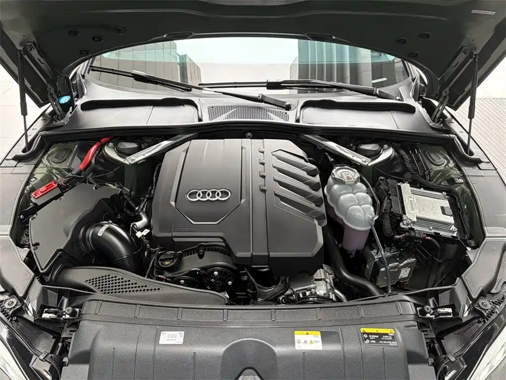 Audi Audi A5 Sportback 2025 Collector's Edition 40 TFSI Dynamic 2025 - thumbnail 8