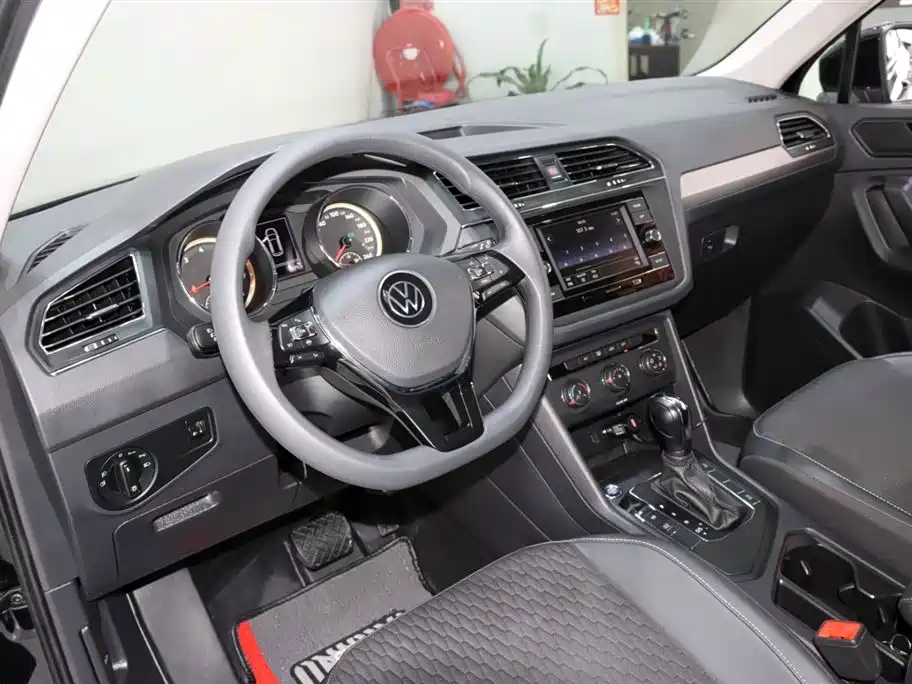 Volkswagen Tiguan L 2021 330TSI Automatic FWD Comfort Edition 2021 - thumbnail 10