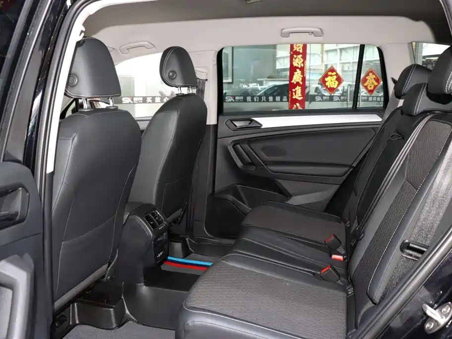 Volkswagen Tiguan L 2021 330TSI Automatic FWD Comfort Edition 2021 - thumbnail 11