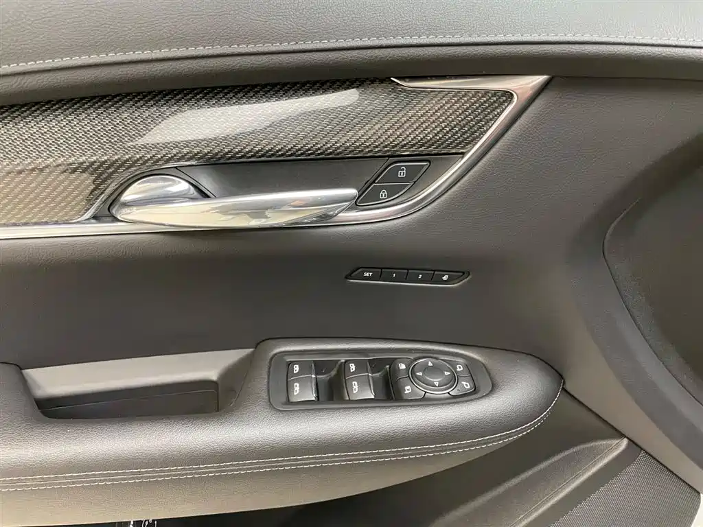 Cadillac Cadillac XT5 2021 28T AWD Leading Sport Trim 2021 - thumbnail 8