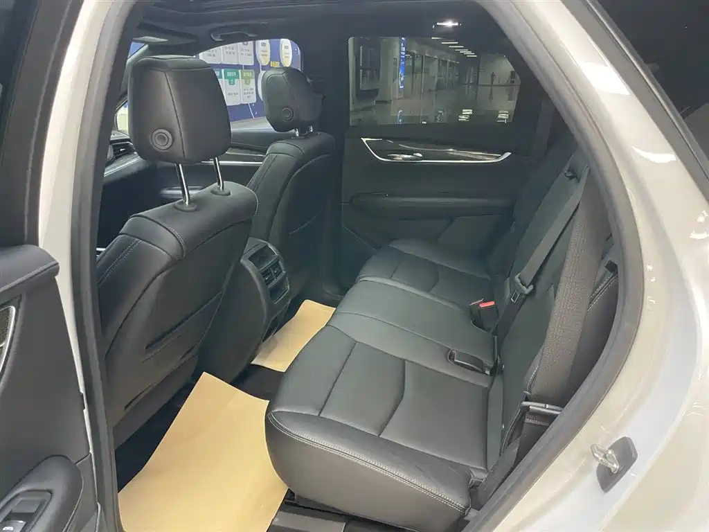Cadillac Cadillac XT5 2021 28T AWD Leading Sport Trim 2021 - thumbnail 13