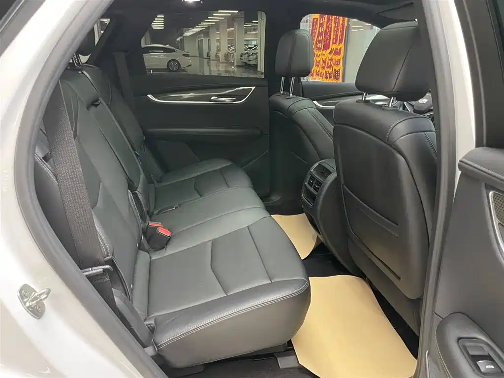 Cadillac Cadillac XT5 2021 28T AWD Leading Sport Trim 2021 - thumbnail 16