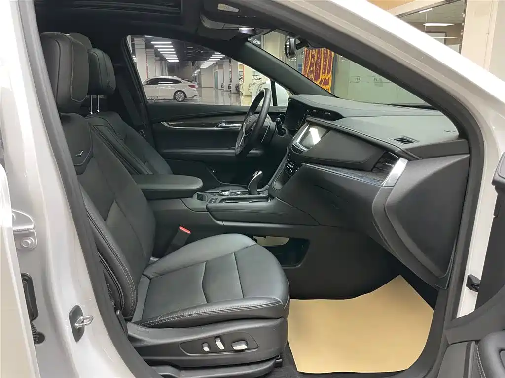 Cadillac Cadillac XT5 2021 28T AWD Leading Sport Trim 2021 - thumbnail 17