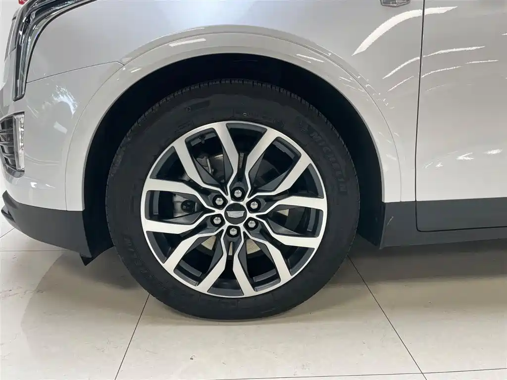 Cadillac Cadillac XT5 2021 28T AWD Leading Sport Trim 2021 - thumbnail 24