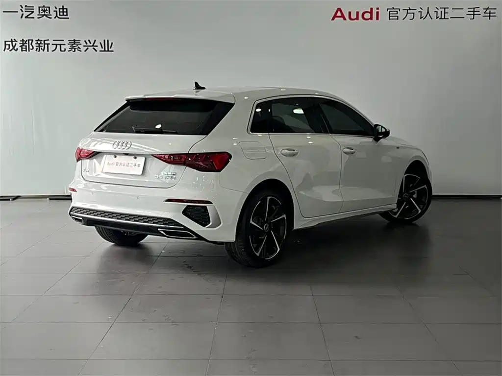 Audi Audi A3 2024 Sportback 35 TFSI Fashion Sport 2024 - thumbnail 4