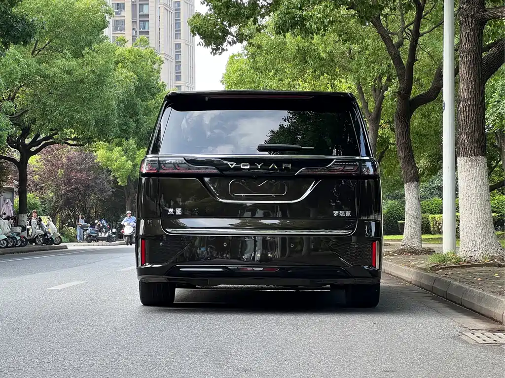 Voyah Voyah Dreamer 2025 PHEV AWD Flagship Kunpeng Edition 2024 - thumbnail 4
