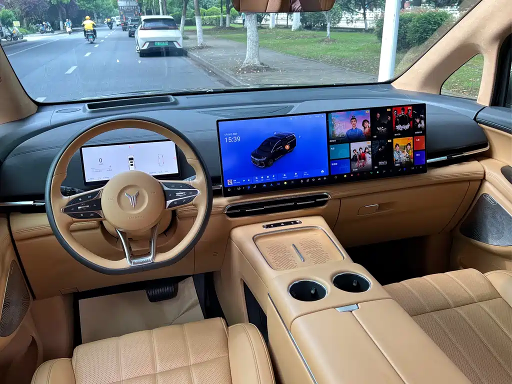 Voyah Voyah Dreamer 2025 PHEV AWD Flagship Kunpeng Edition 2024 - thumbnail 15