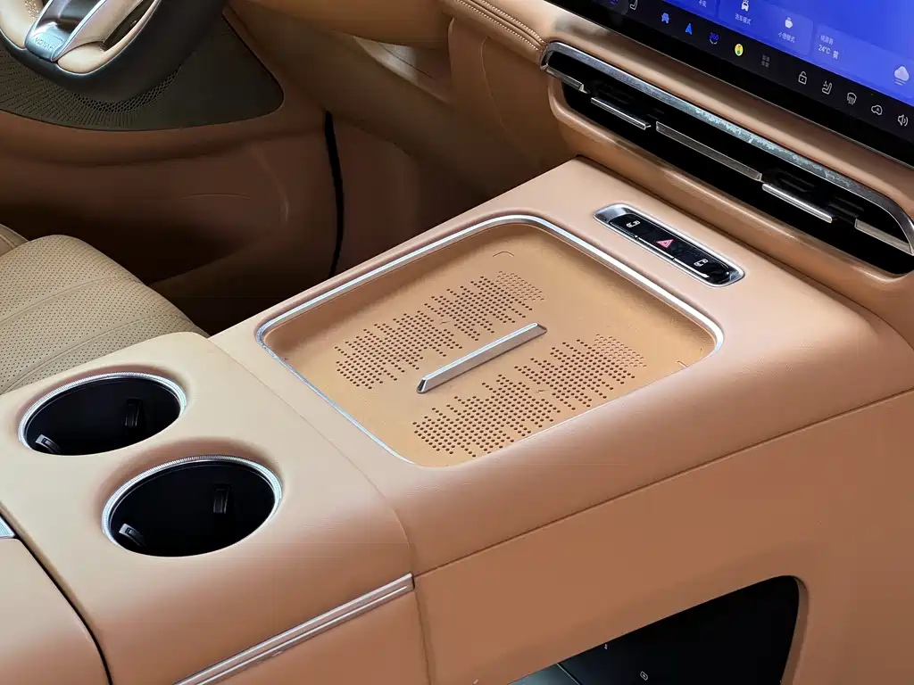 Voyah Voyah Dreamer 2025 PHEV AWD Flagship Kunpeng Edition 2024 - thumbnail 18