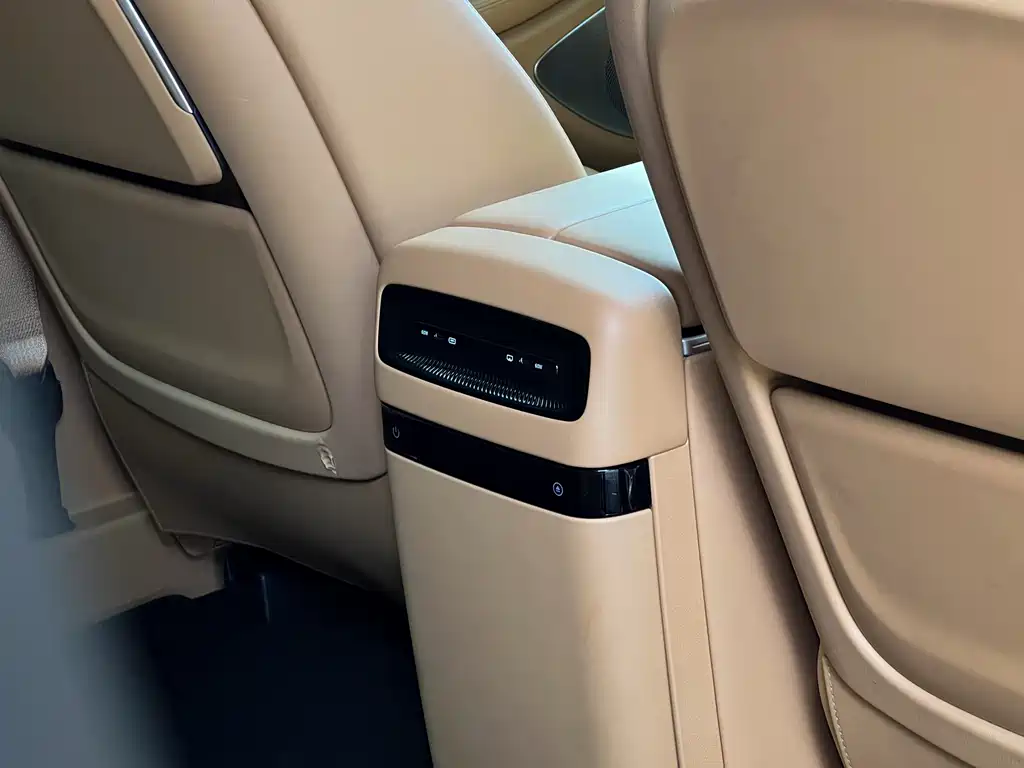 Voyah Voyah Dreamer 2025 PHEV AWD Flagship Kunpeng Edition 2024 - thumbnail 21
