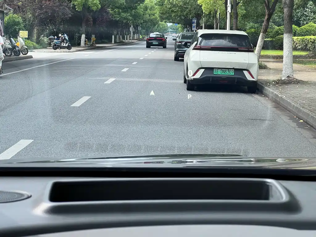 Voyah Voyah Dreamer 2025 PHEV AWD Flagship Kunpeng Edition 2024 - thumbnail 22