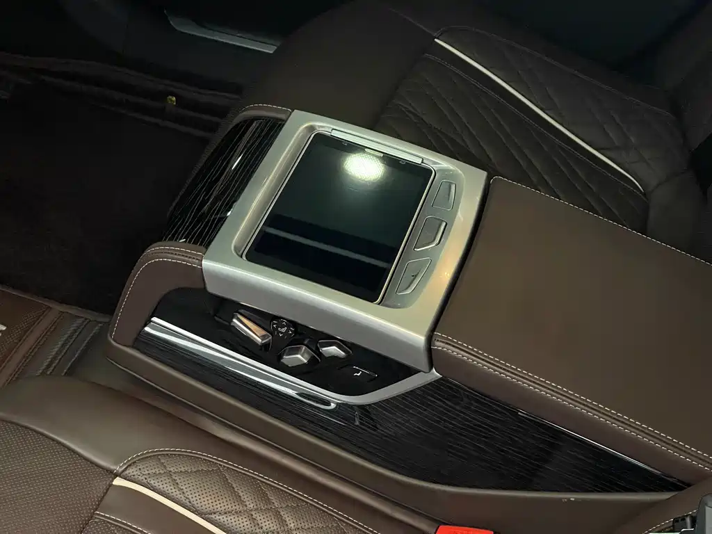 BMW BMW 7 Series 2021 740Li Leading Model M Sport Package 2022 - thumbnail 16