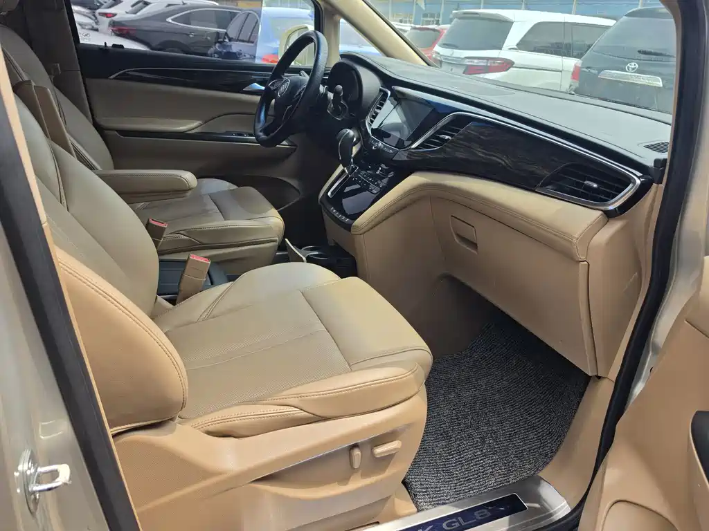 Buick Buick GL8 2017 ES 28T Luxury Model 2017 - thumbnail 6